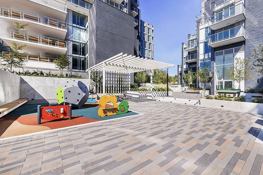 1803 7418 Paulson Street