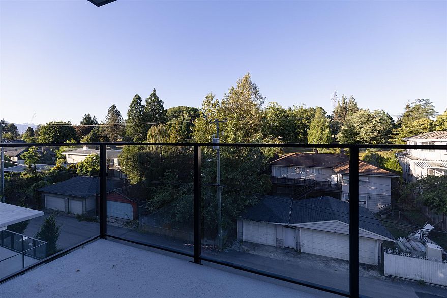 403 5168 Cambie Street