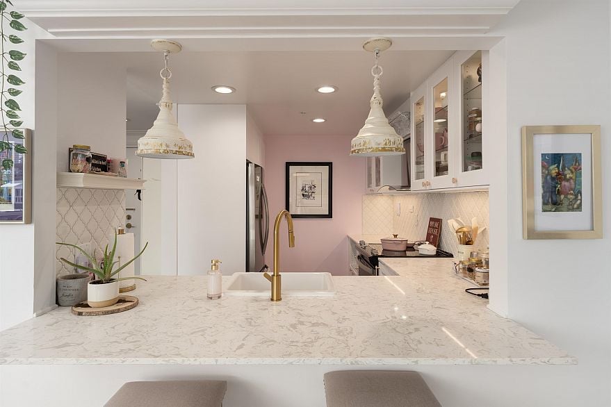 405 1502 Island Park Walk