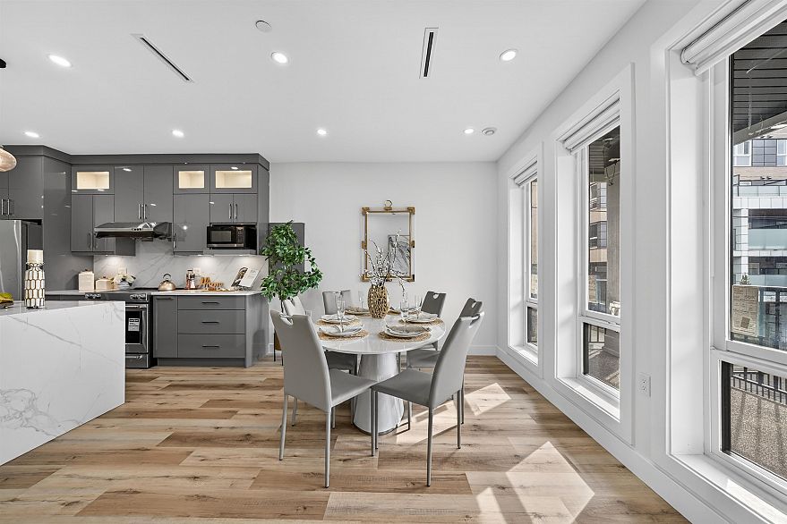 516 W 60th Avenue