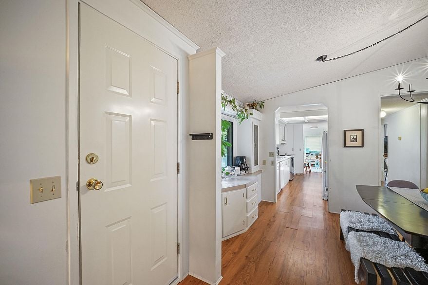78 3295 Sunnyside Road