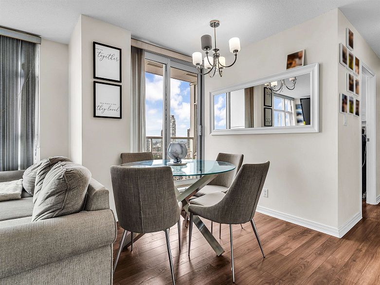 2807 1199 Marinaside Crescent