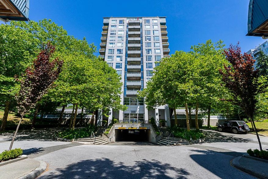 1403 3061 E Kent Avenue North
