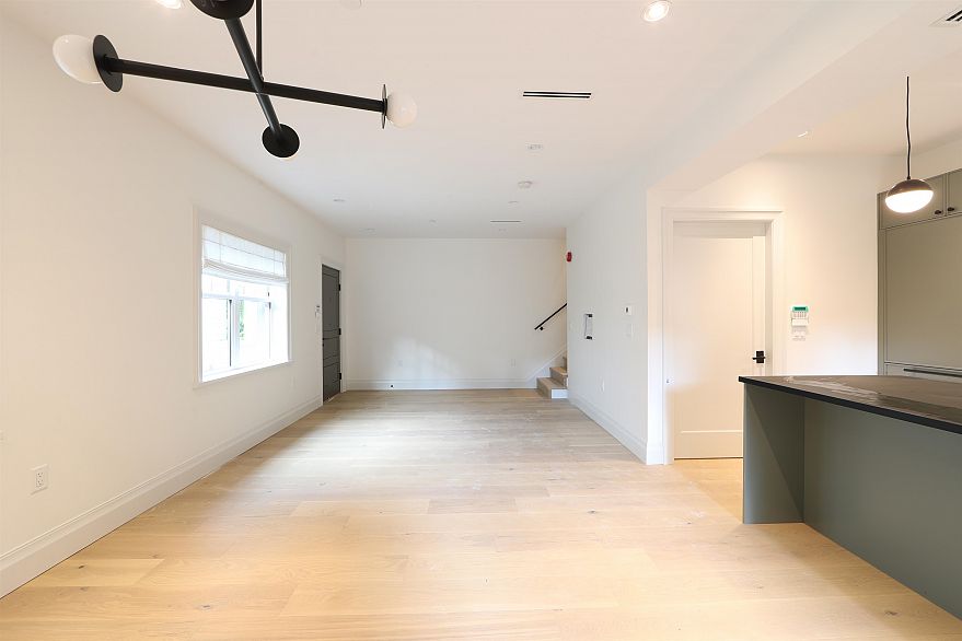 4109 Hudson Street