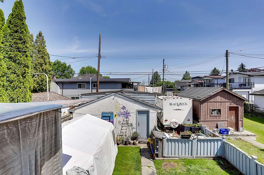 936 Nanaimo Street