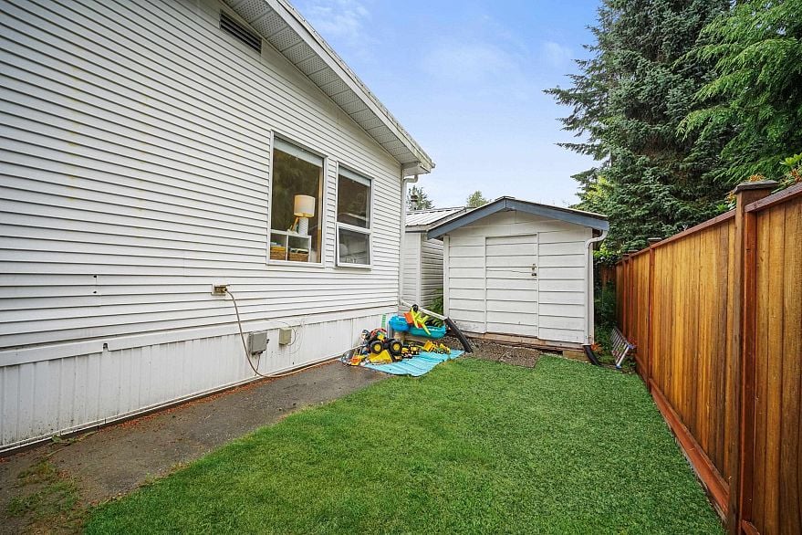 78 3295 Sunnyside Road