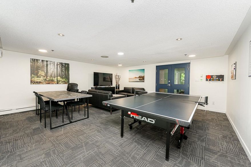 1403 3061 E Kent Avenue North