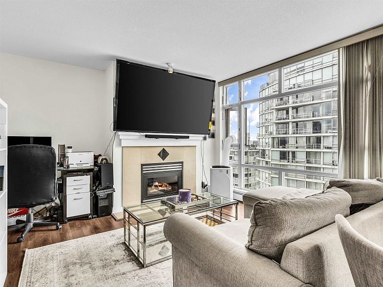 2807 1199 Marinaside Crescent