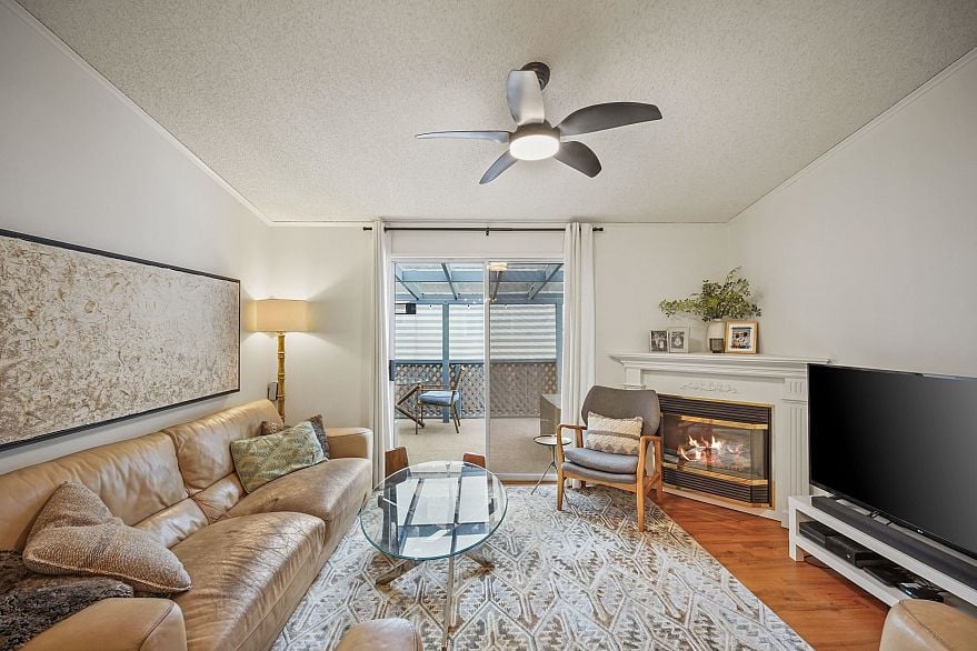 78 3295 Sunnyside Road