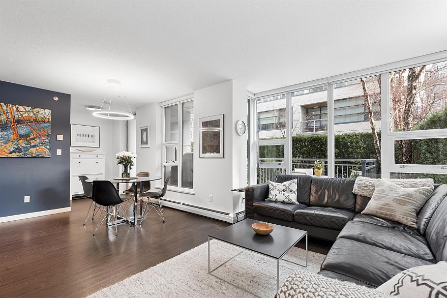 156 W 1st Avenue