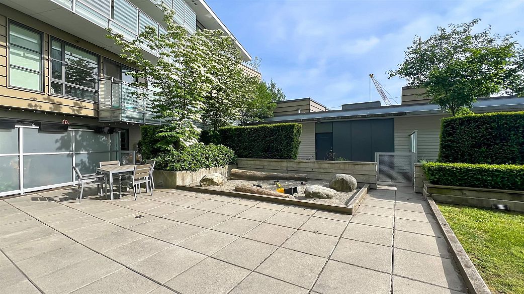 301 301 Sawmill Crescent