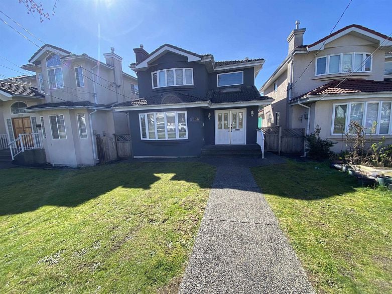 1 Bed Suite 5536 NEVILLE STREET, Burnaby BC V5J 2H7