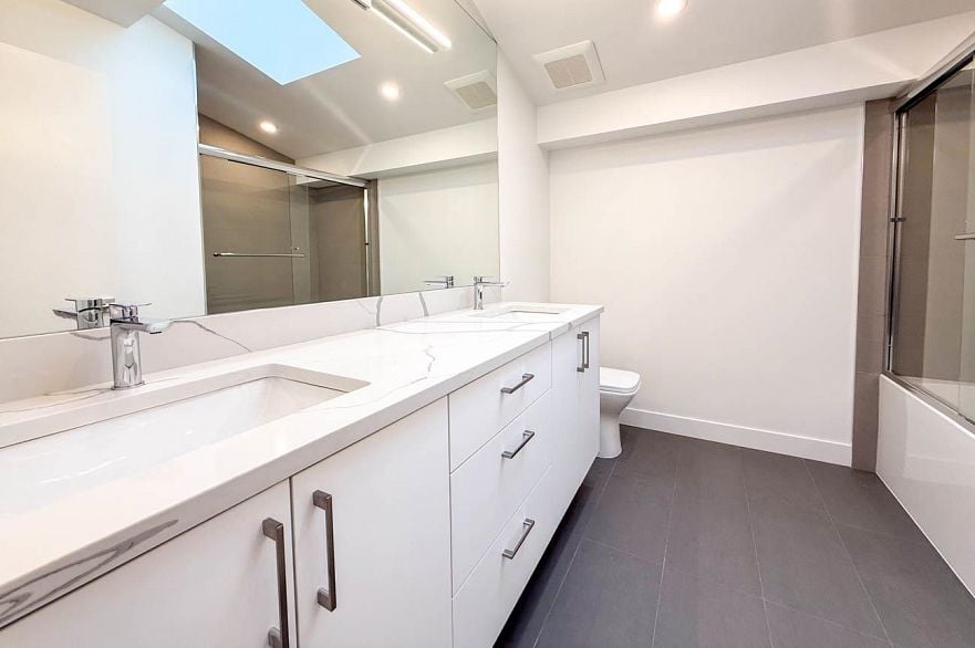 1955 W 1ST, Vancouver BC V6J 1G7