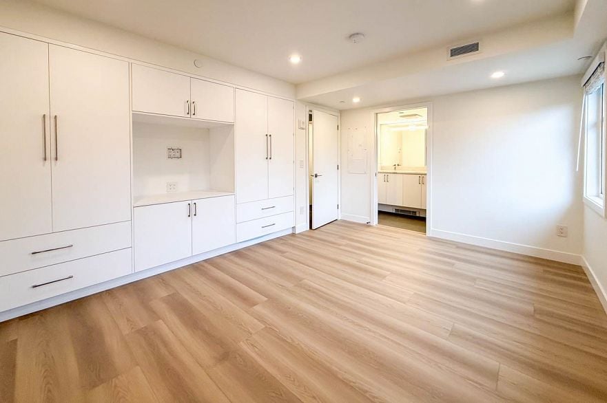 1955 W 1ST, Vancouver BC V6J 1G7