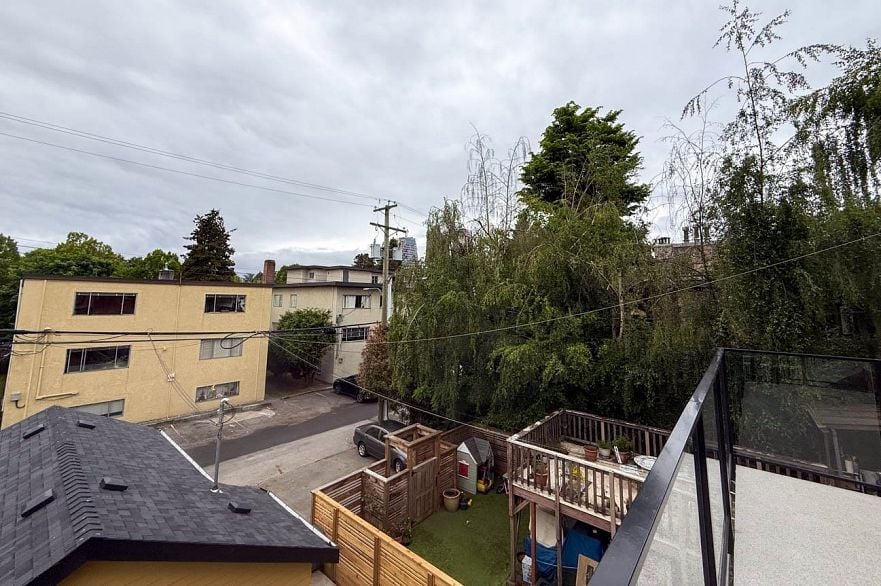 1955 W 1ST, Vancouver BC V6J 1G7