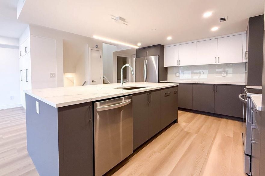 1955 W 1ST, Vancouver BC V6J 1G7