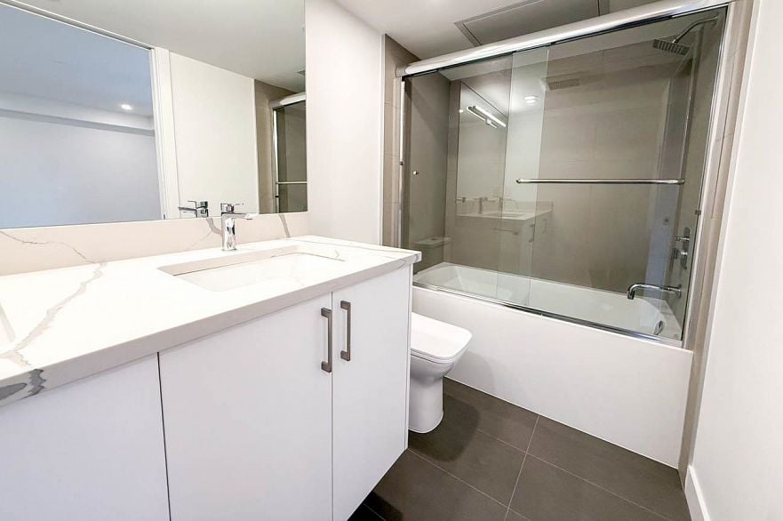 1955 W 1ST, Vancouver BC V6J 1G7