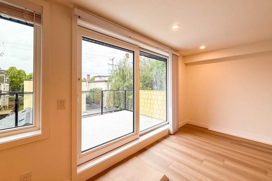 1955 W 1ST, Vancouver BC V6J 1G7