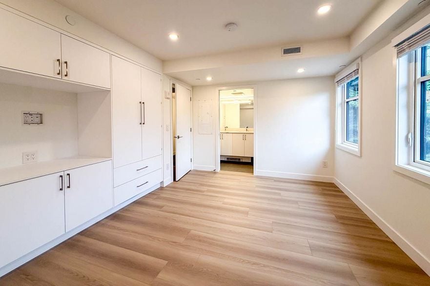 1955 W 1ST, Vancouver BC V6J 1G7
