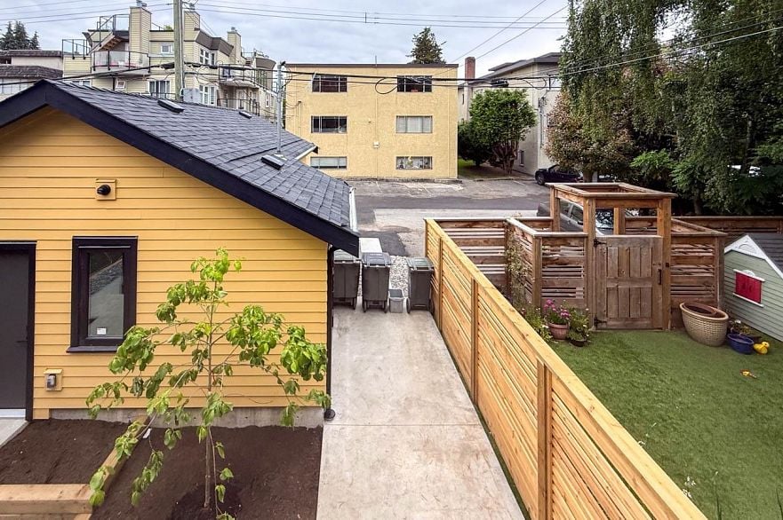 1955 W 1ST, Vancouver BC V6J 1G7