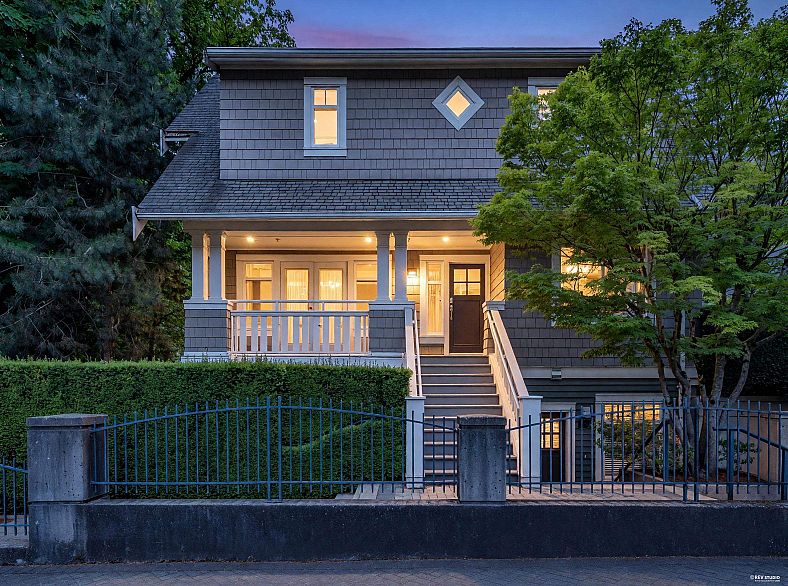 2459 W 39th Avenue