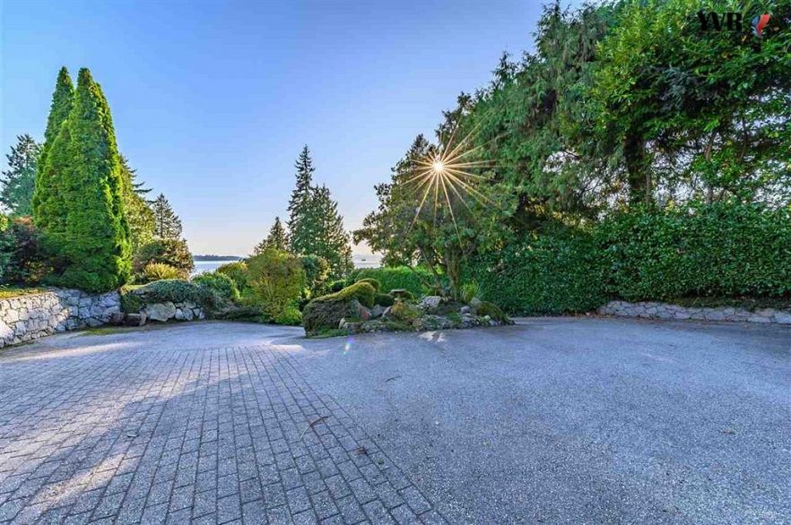 2975 Marine Drive
