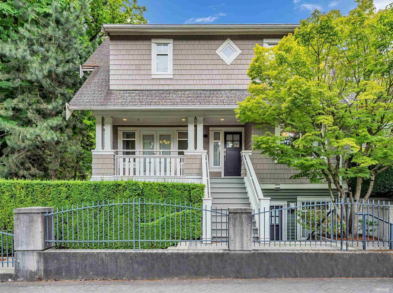 2459 W 39th Avenue