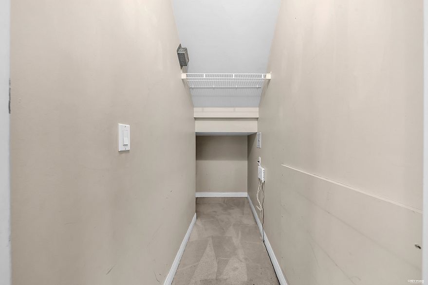 2459 W 39th Avenue