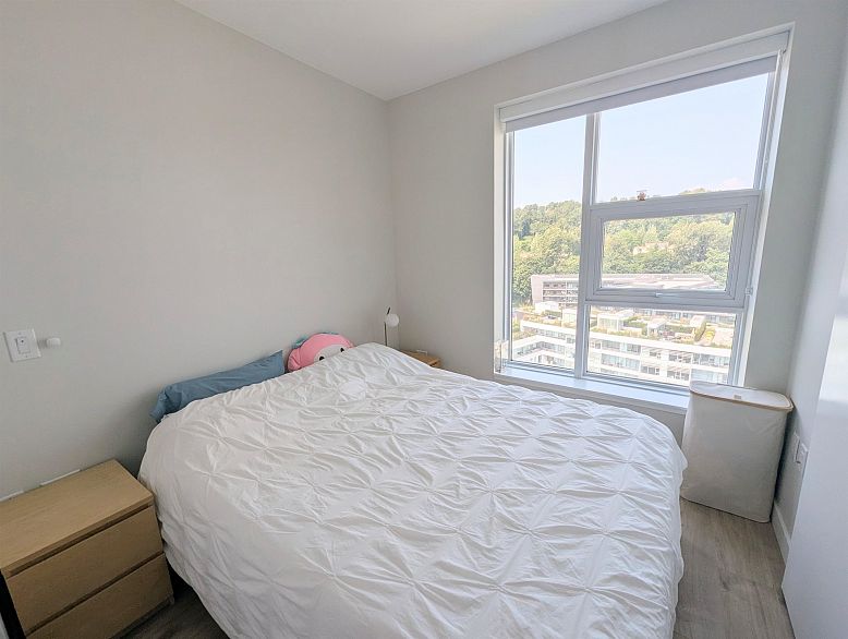 1305 3430 E Kent Avenue