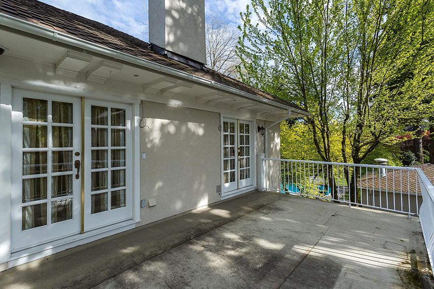 1375 W King Edward Avenue