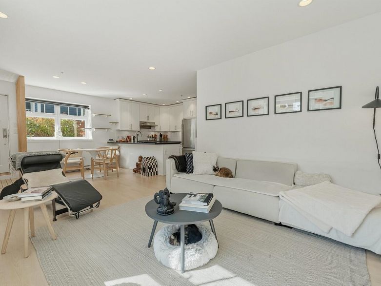 83 W 15th Avenue