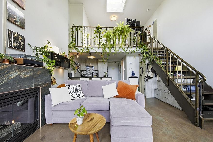 504 1 E Cordova Street