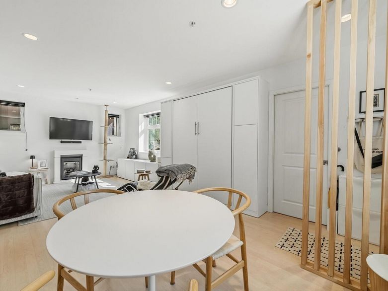 83 W 15th Avenue
