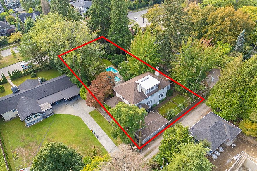 1375 W King Edward Avenue