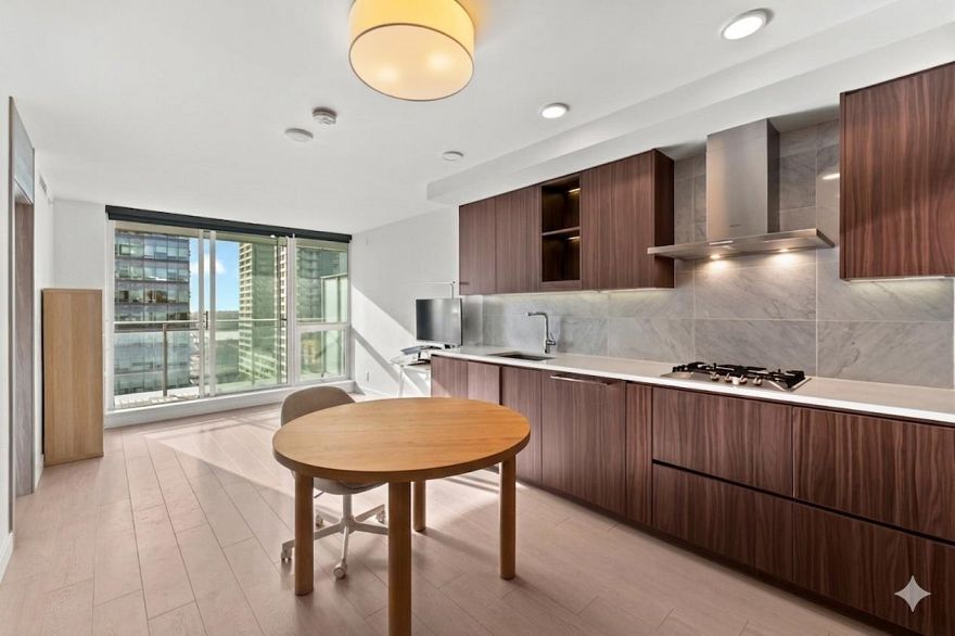 2003 455 SW Marine Drive