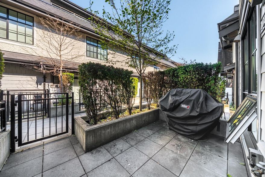 1038 Park Drive