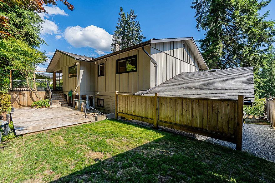 137 College Park Way