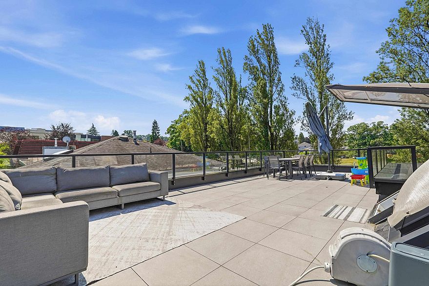 3287 Matapan Crescent