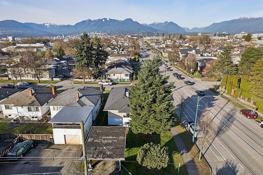 925 Nanaimo Street