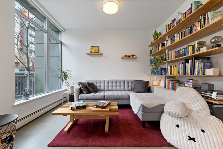 128 W 1st Avenue