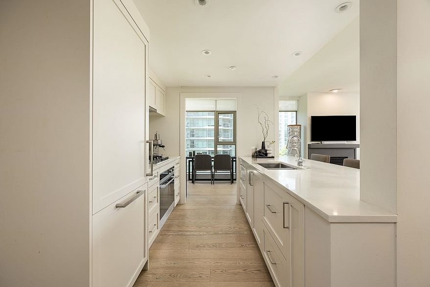 603 1680 Bayshore Drive