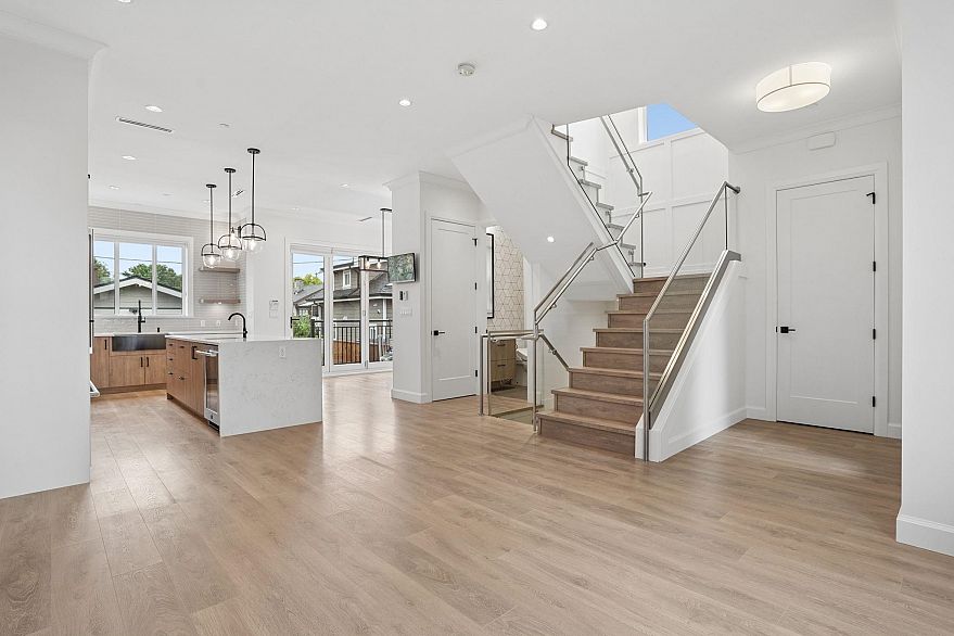 4728 Little Street