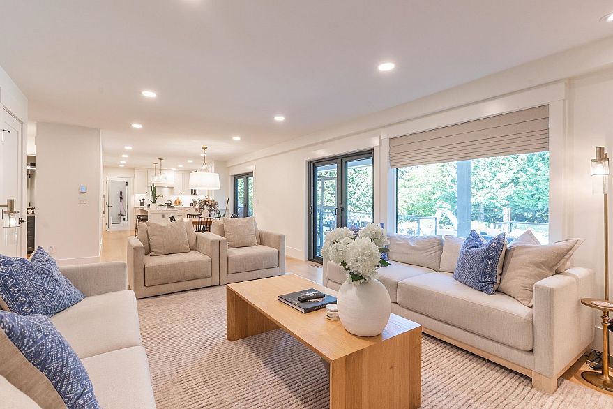2836 Country Woods Drive