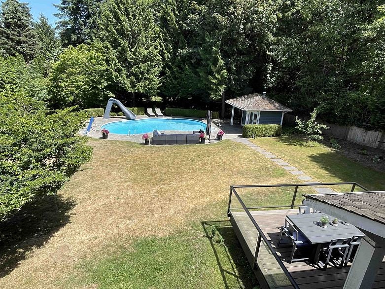 2836 Country Woods Drive