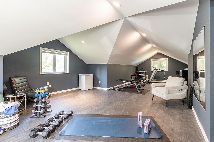 2836 Country Woods Drive