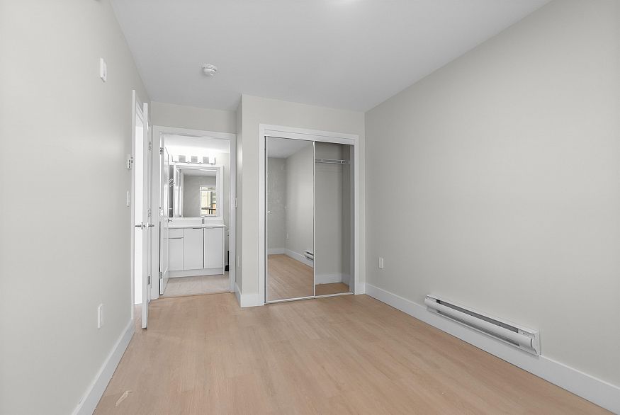 207 3050 Kingsway