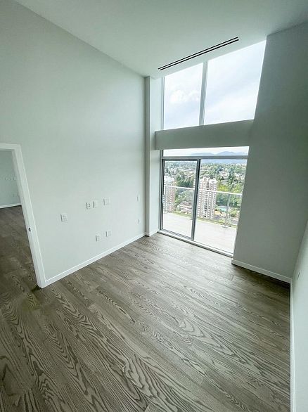 2803 7433 Cambie Street