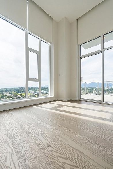 2803 7433 Cambie Street