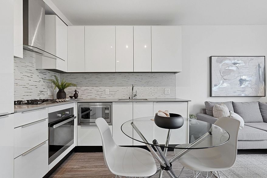 1906 1283 Howe Street