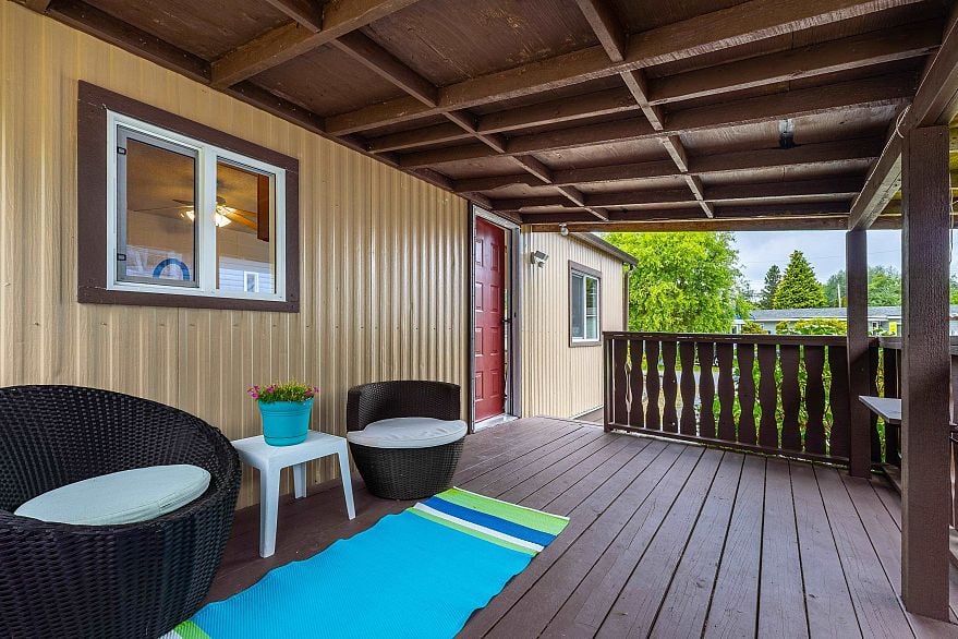 53 1413 Sunshine Coast Highway